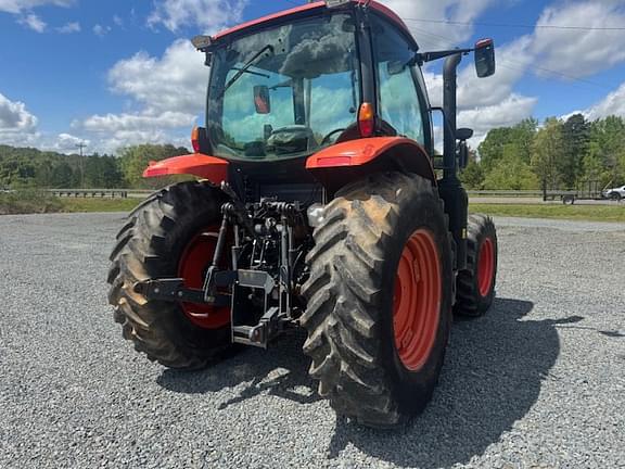 Image of Kubota M6-111 equipment image 4