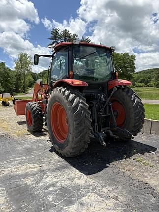 Image of Kubota M6-131 equipment image 3