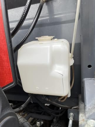 Image of Kubota M6-141 equipment image 3
