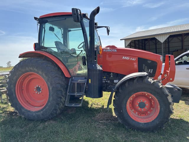 Image of Kubota M6-141 equipment image 1