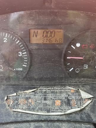 Image of Kubota M6060 equipment image 4