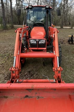 Image of Kubota M7060 equipment image 2