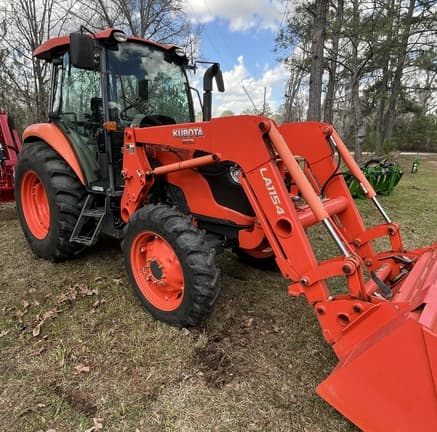 Image of Kubota M7060 equipment image 3