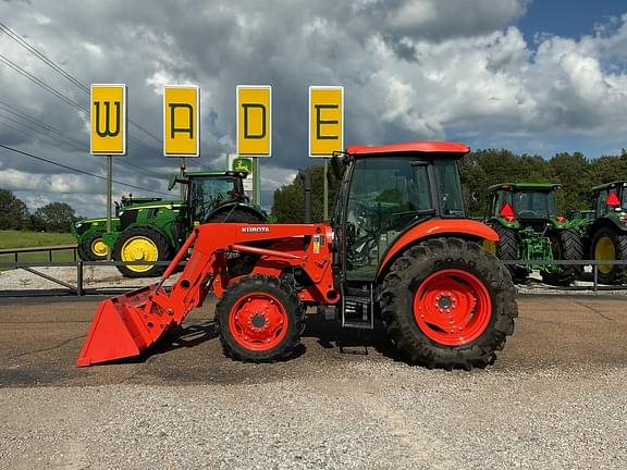 Image of Kubota M7060 Primary image