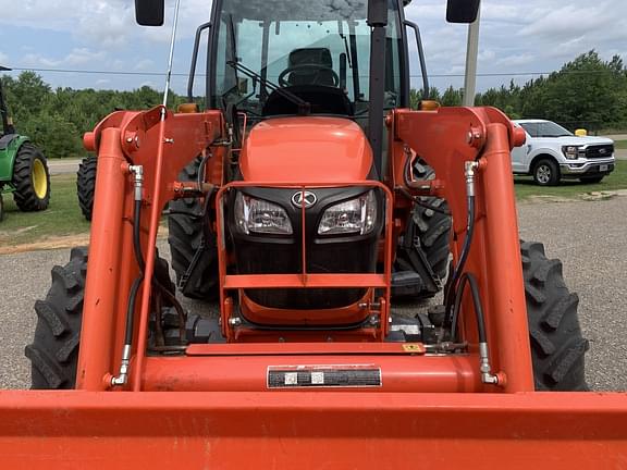 Image of Kubota M7060 equipment image 4