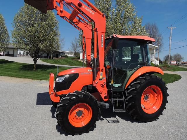 Image of Kubota M7060 equipment image 2