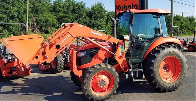 Image of Kubota M7060 equipment image 1