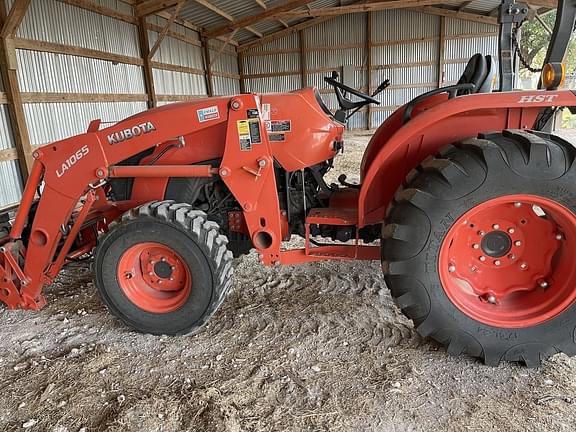 Image of Kubota MX4800 equipment image 2