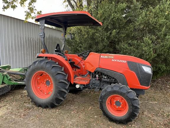 Image of Kubota MX5200 equipment image 1