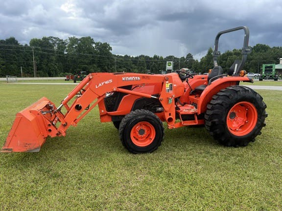 2017 Kubota MX5200 Equipment Image0