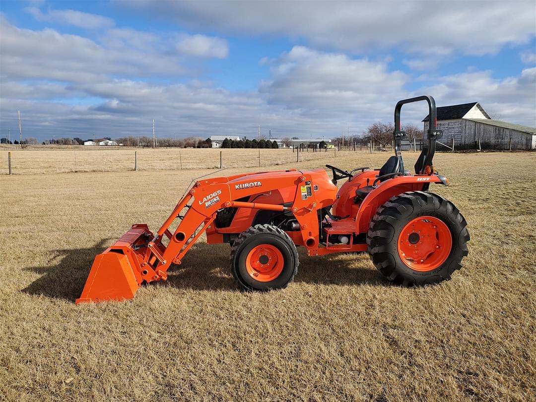 Image of Kubota MX5200HST Primary image