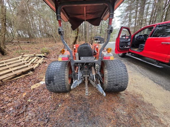 Image of Kubota MX5800 equipment image 3