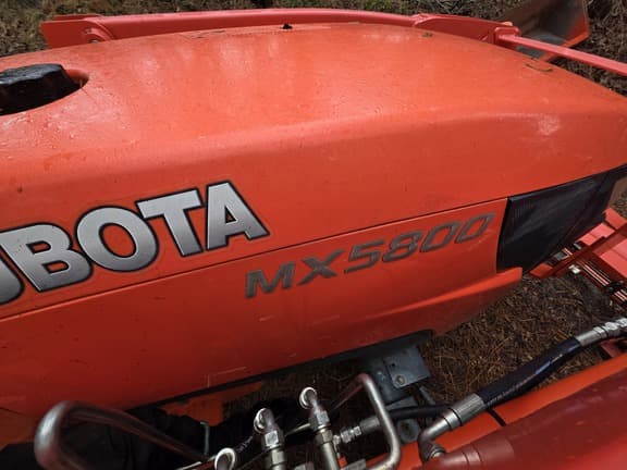 Image of Kubota MX5800 equipment image 2