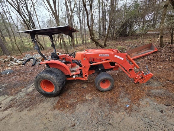 2017 Kubota MX5800 Equipment Image0