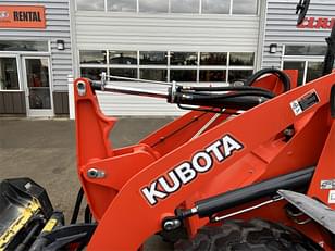 Main image Kubota R530 13