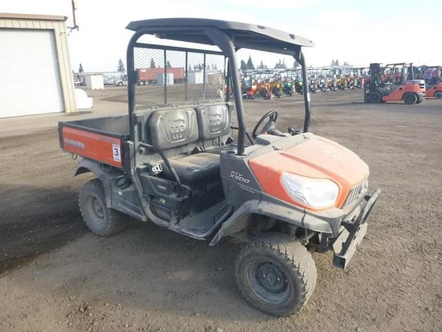 Image of Kubota RTV900 equipment image 1