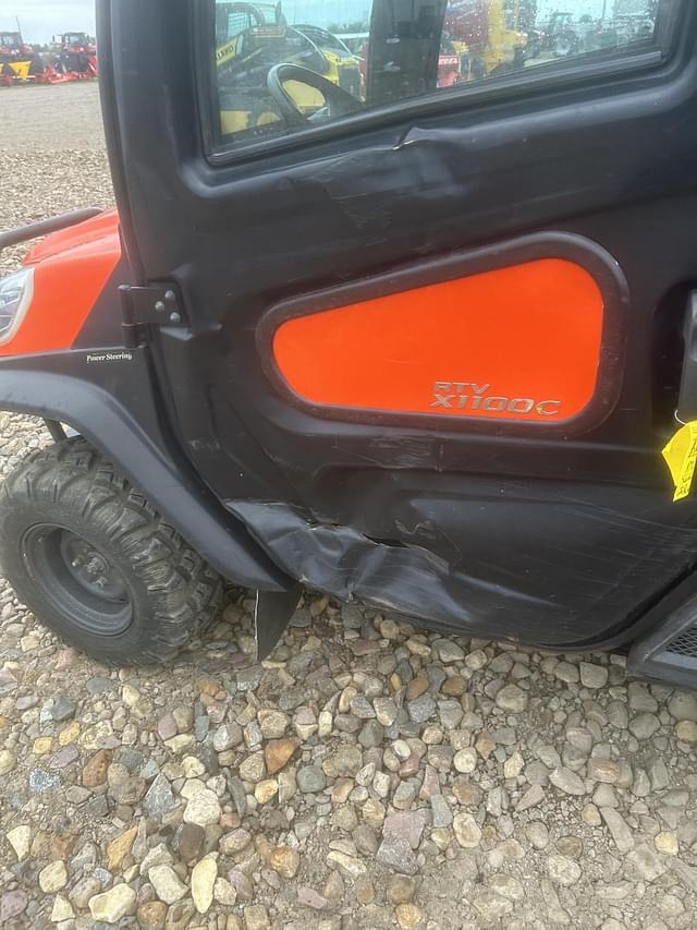 Image of Kubota RTV-X1100C equipment image 4