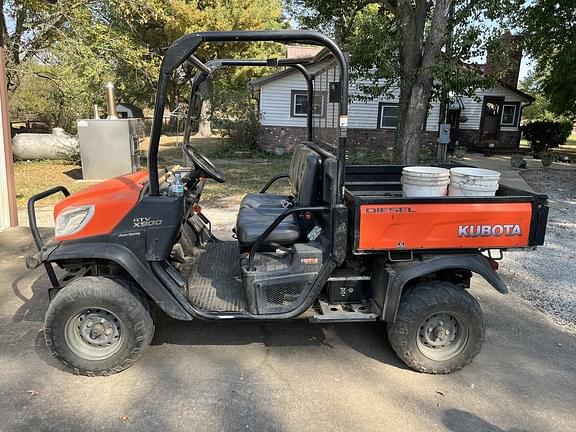 Image of Kubota RTV-X900 equipment image 4