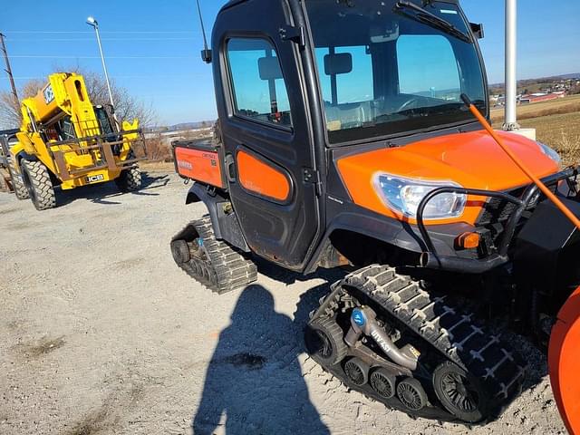 Image of Kubota RTV-X1100C equipment image 2