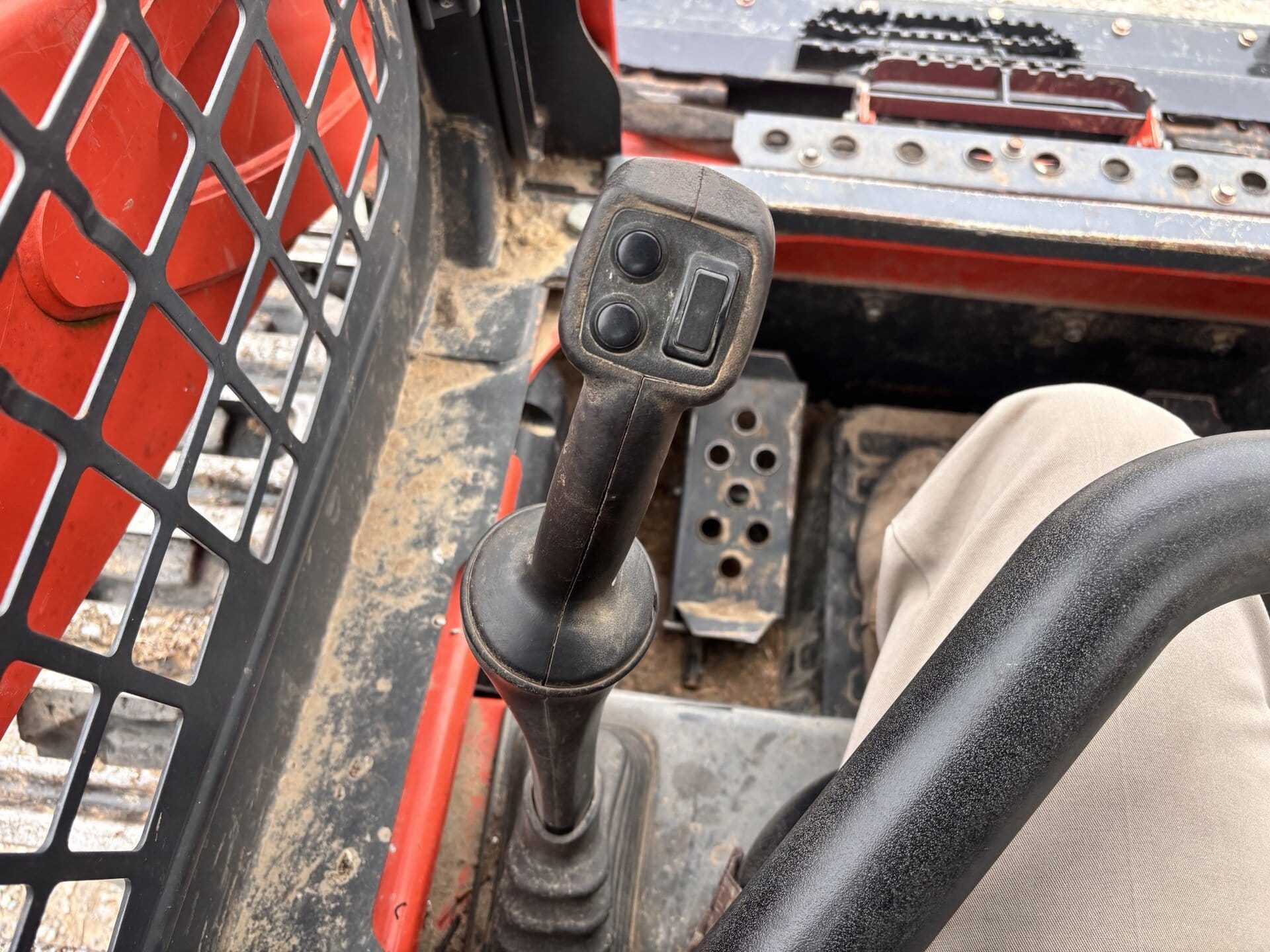 2017 Kubota SSV65 Equipment Image0