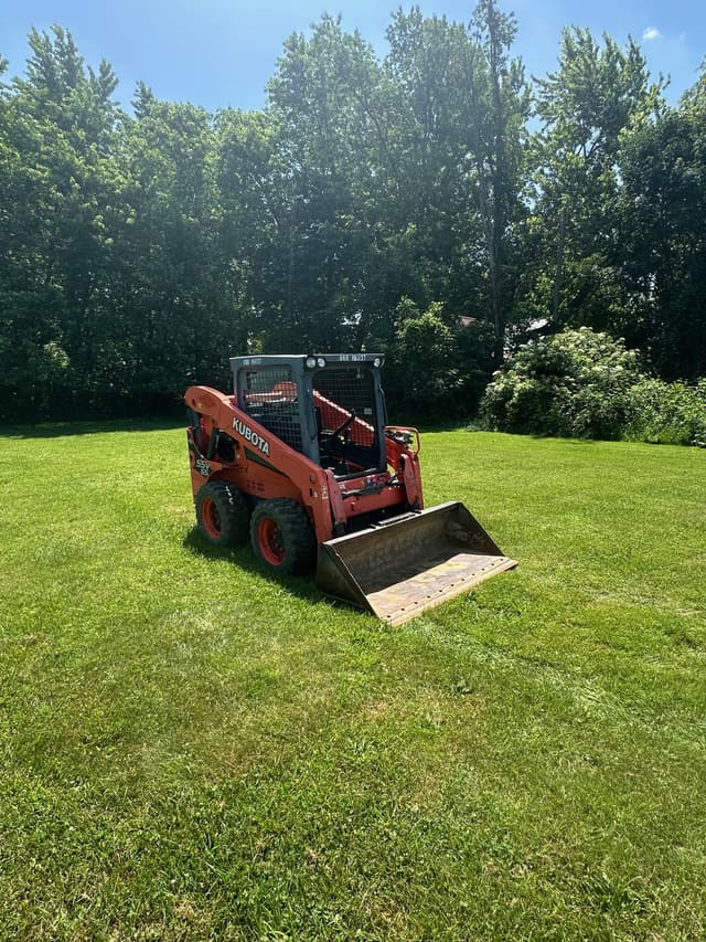Image of Kubota SSV65 equipment image 2