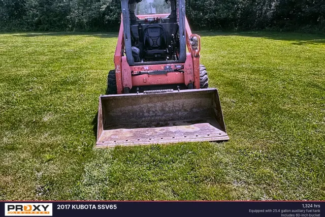 Image of Kubota SSV65 equipment image 1