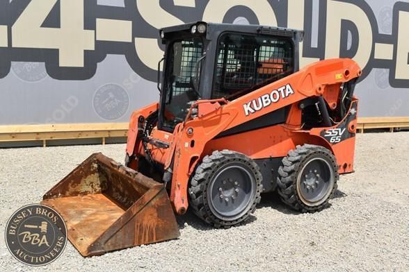 2017 Kubota SSV65 Equipment Image0