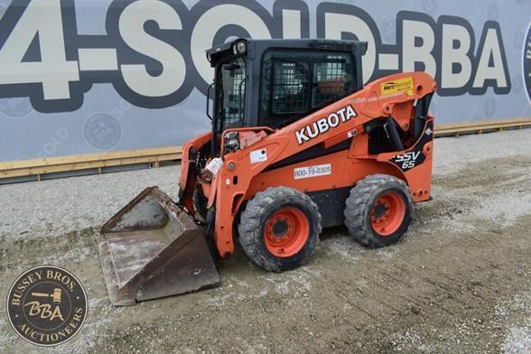 Image of Kubota SSV65 equipment image 3