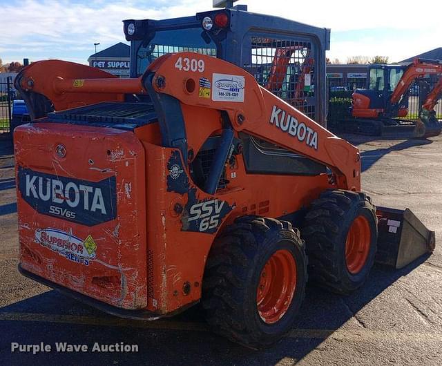 Image of Kubota SSV65 equipment image 4