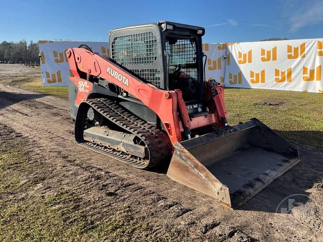 Image of Kubota SVL95-2S equipment image 2