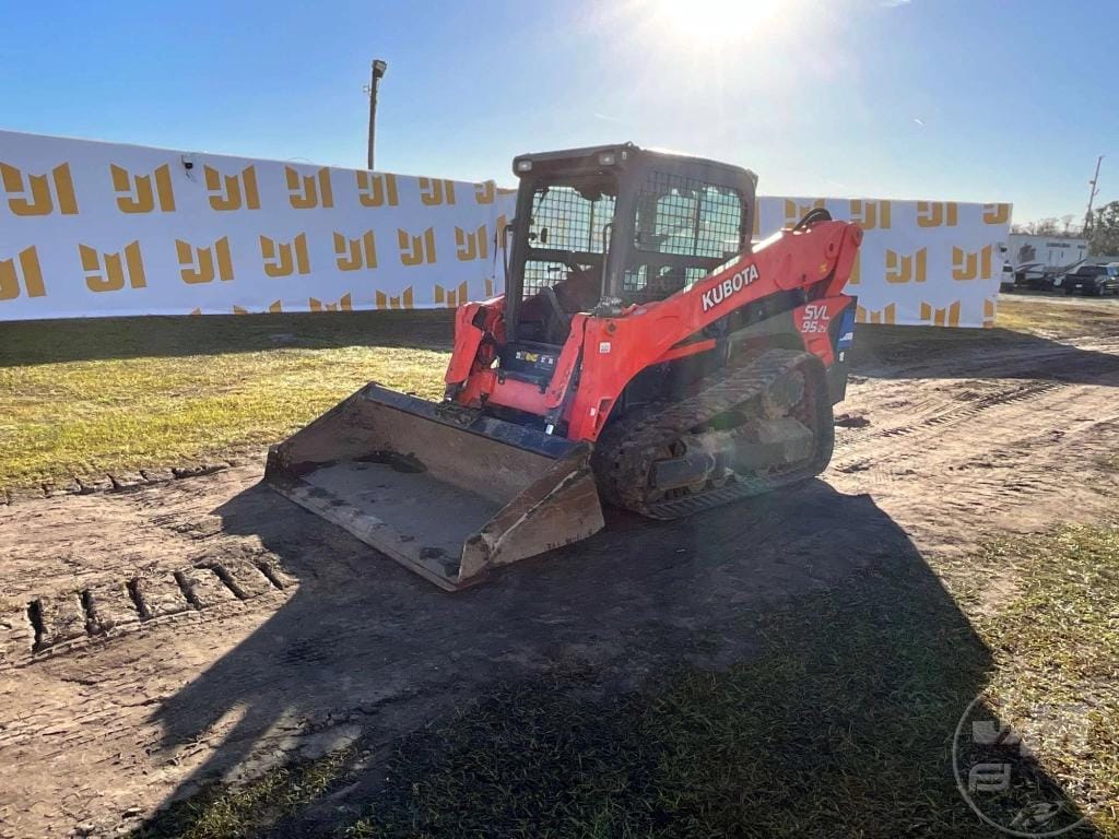 2017 Kubota SVL95-2S Equipment Image0