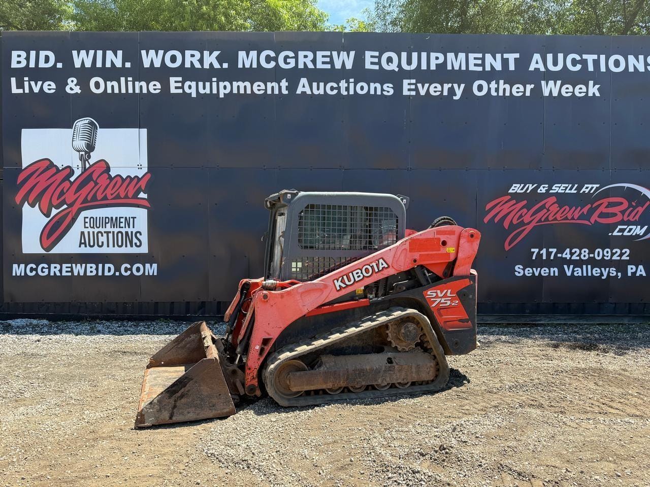 2017 Kubota SVL75-2 Equipment Image0