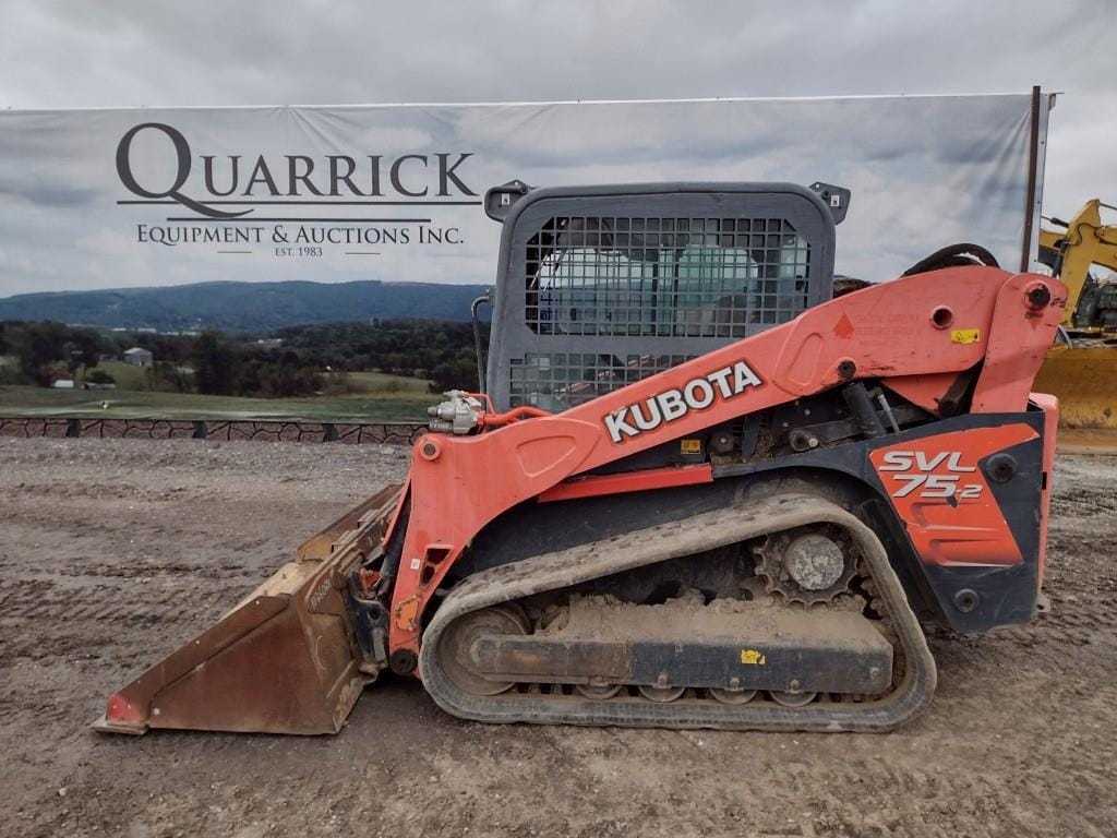 2017 Kubota SVL75-2 Equipment Image0