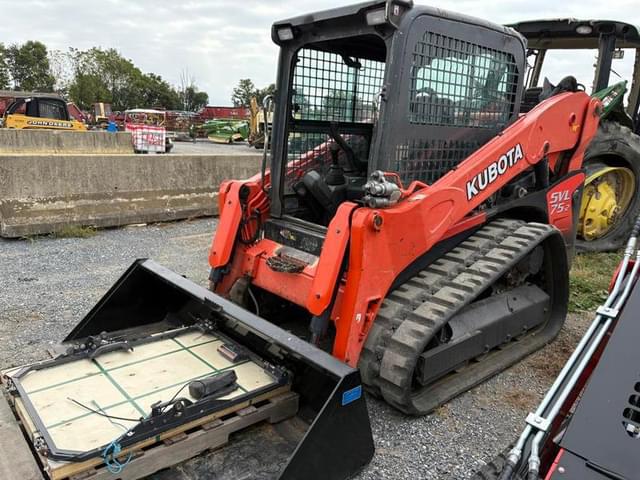 Image of Kubota SVL75-2 equipment image 4