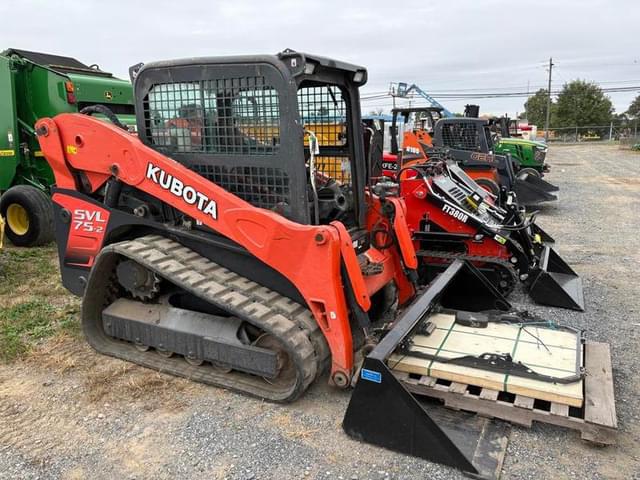Image of Kubota SVL75-2 equipment image 2