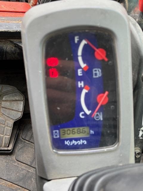 Image of Kubota SVL75-2 equipment image 3