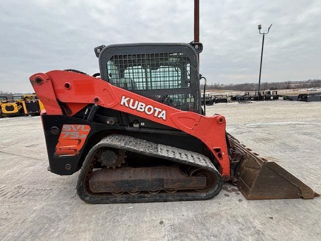 Image of Kubota SVL75-2 equipment image 4