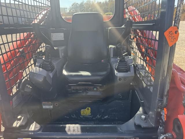 Image of Kubota SVL75-2 equipment image 4