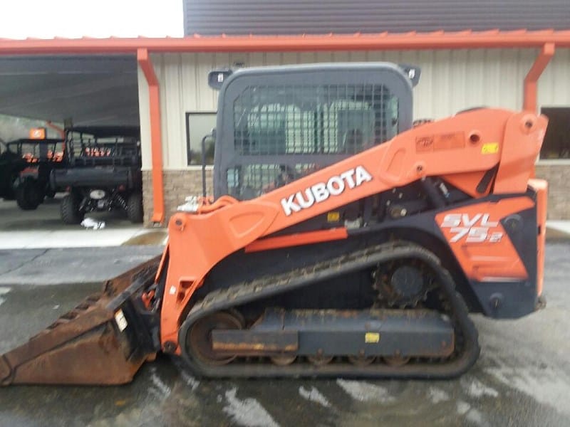 2017 Kubota SVL75-2 Equipment Image0