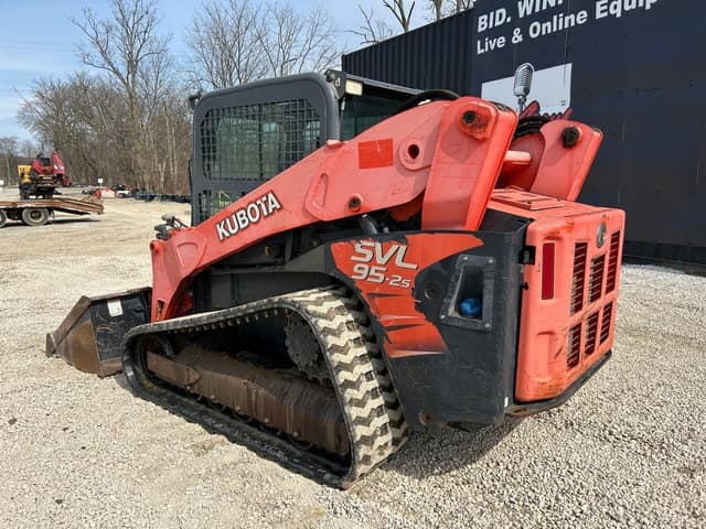 Image of Kubota SVL95-2 equipment image 1