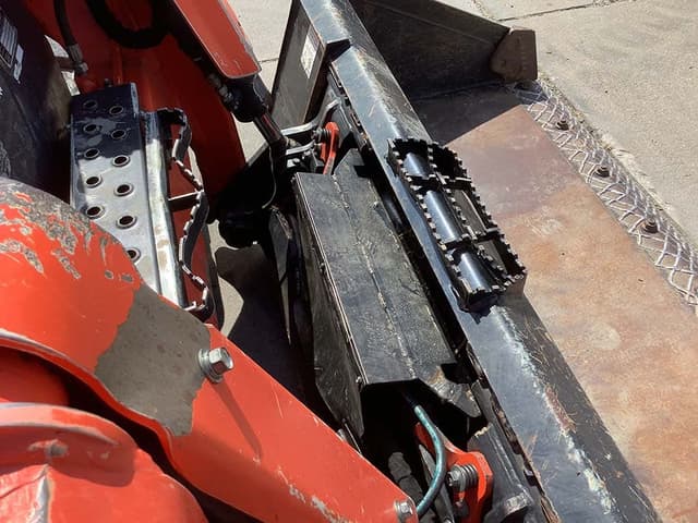 Image of Kubota SVL95-2 equipment image 4