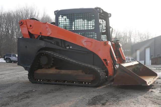 Image of Kubota SVL95-2 equipment image 4