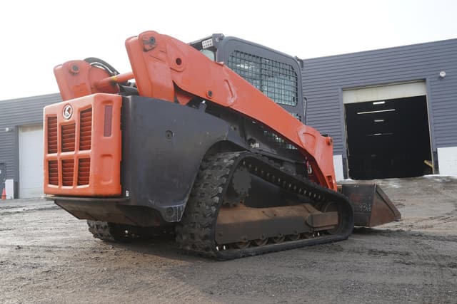 Image of Kubota SVL95-2 equipment image 3