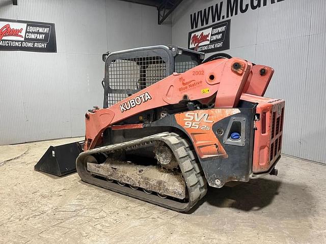 Image of Kubota SVL95-2 equipment image 2