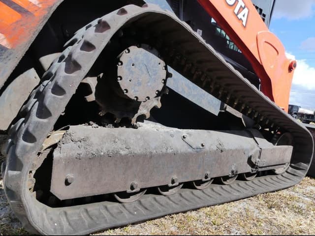 Image of Kubota SVL95-2S equipment image 4