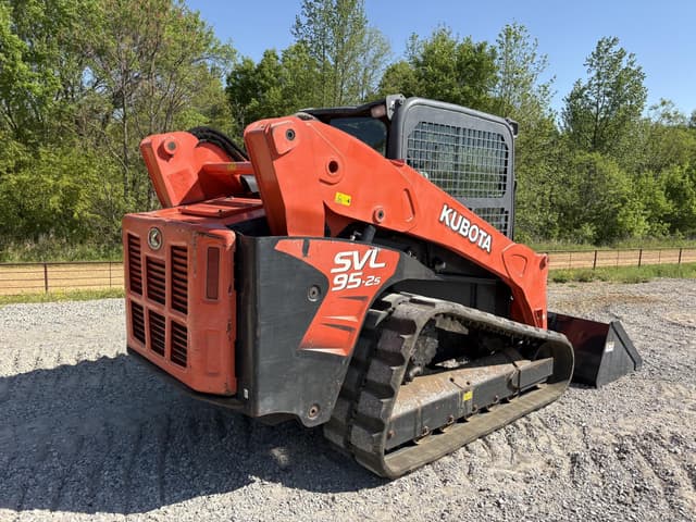 Image of Kubota SVL95-2S equipment image 3