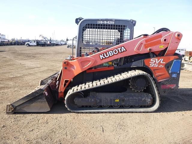 Image of Kubota SVL95-2S equipment image 4