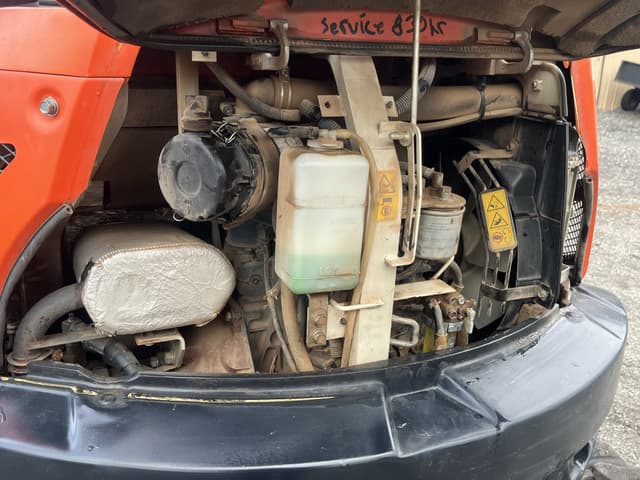 Image of Kubota U25 equipment image 4