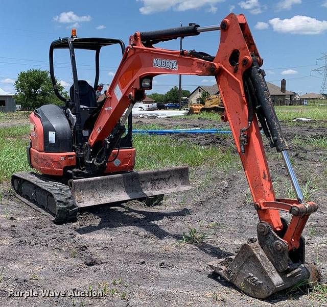 Image of Kubota U35-4 equipment image 2