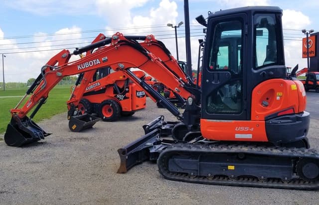 Image of Kubota U55-4 equipment image 3